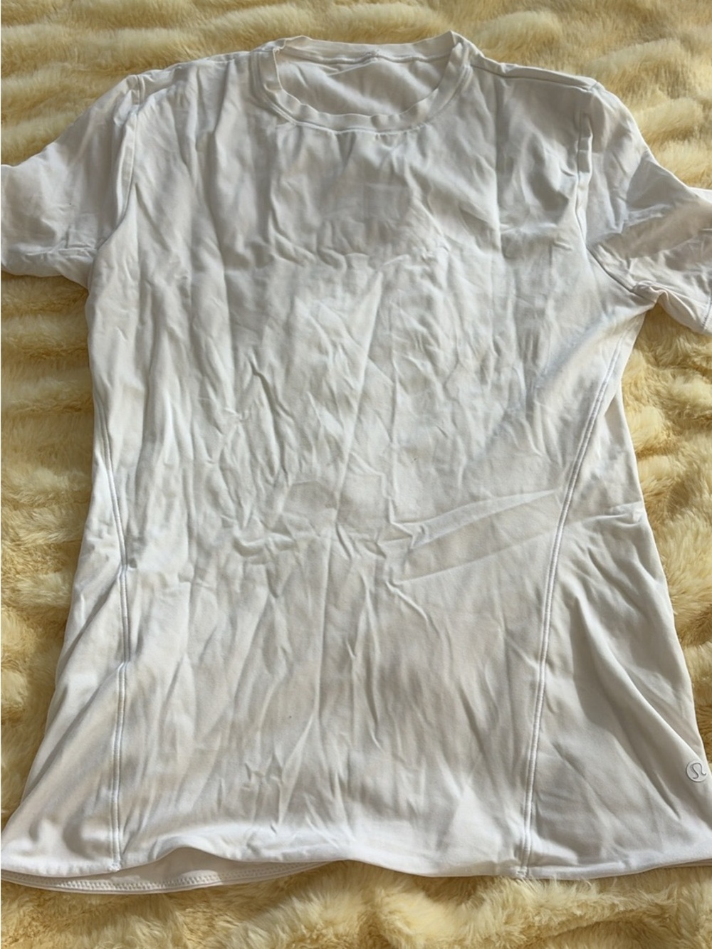 Lululemon t shirt